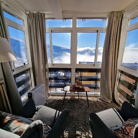 De Lujo Familiar St. Moritz Apartment *