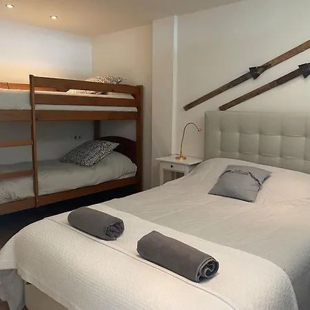 De Lujo Familiar St. Moritz Apartment *